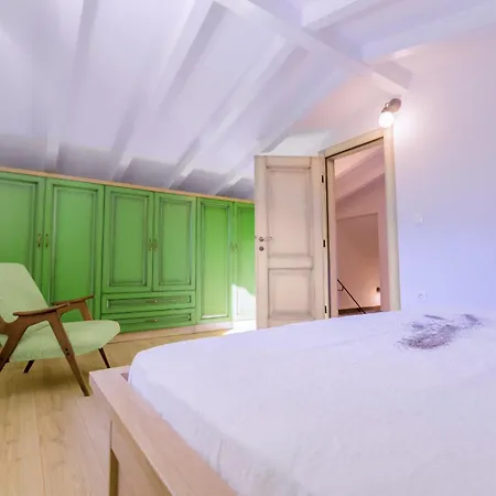 Villa Rustic Fragola With Heated Pool Duge Njive