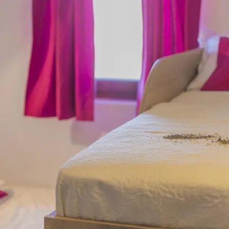 Villa Rustic Fragola With Heated Pool Duge Njive